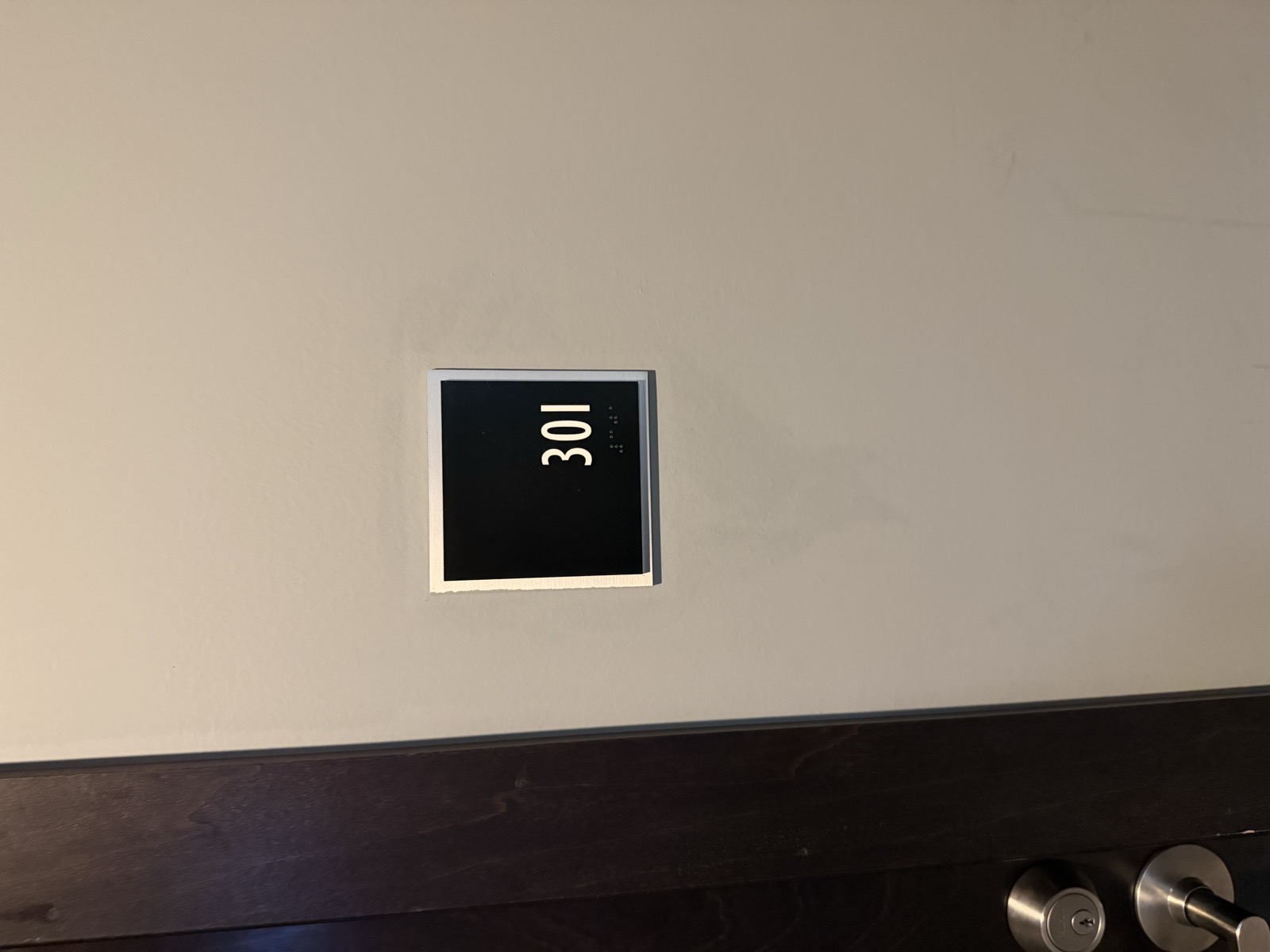 301