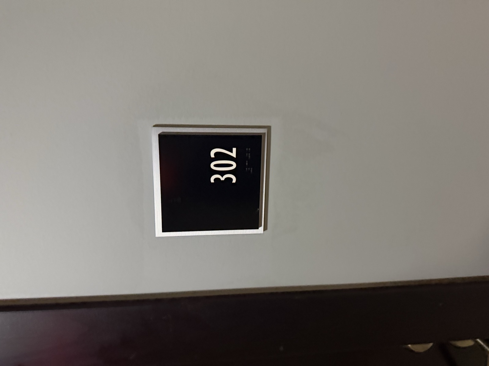 302