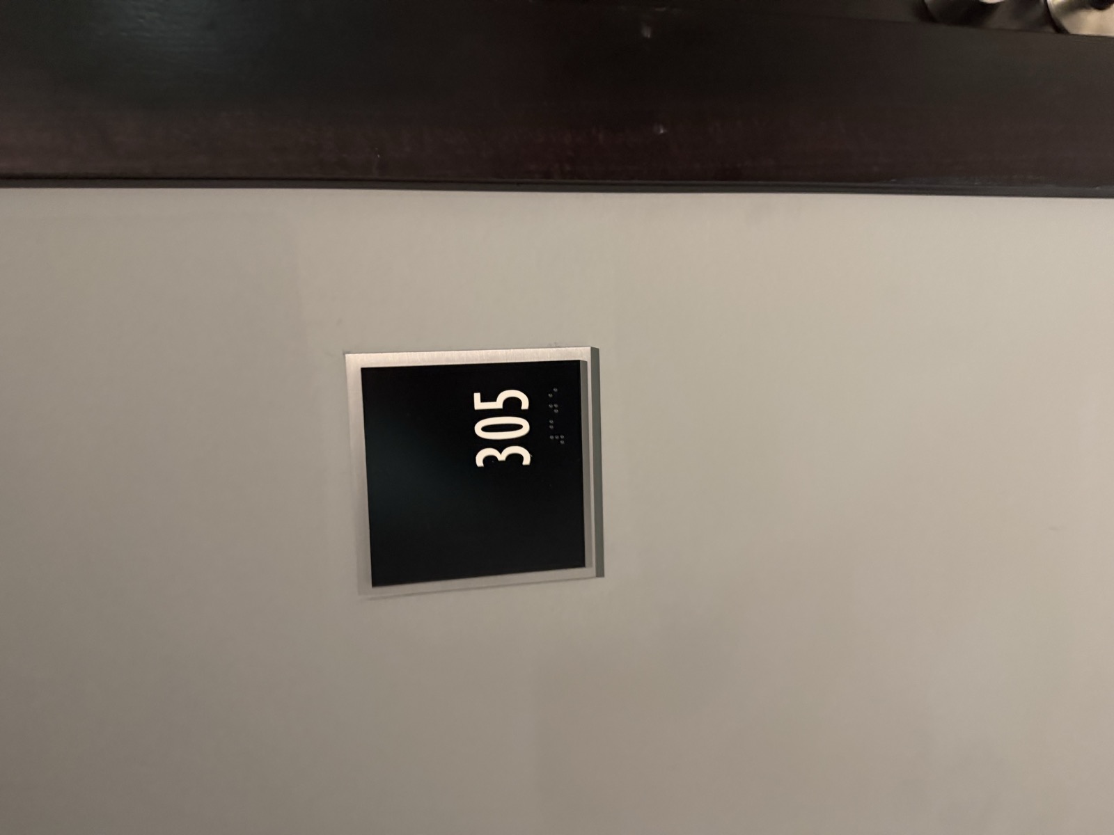 305