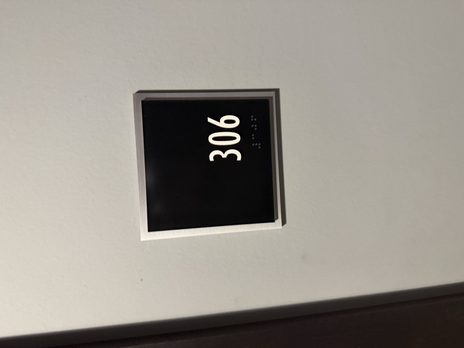 306