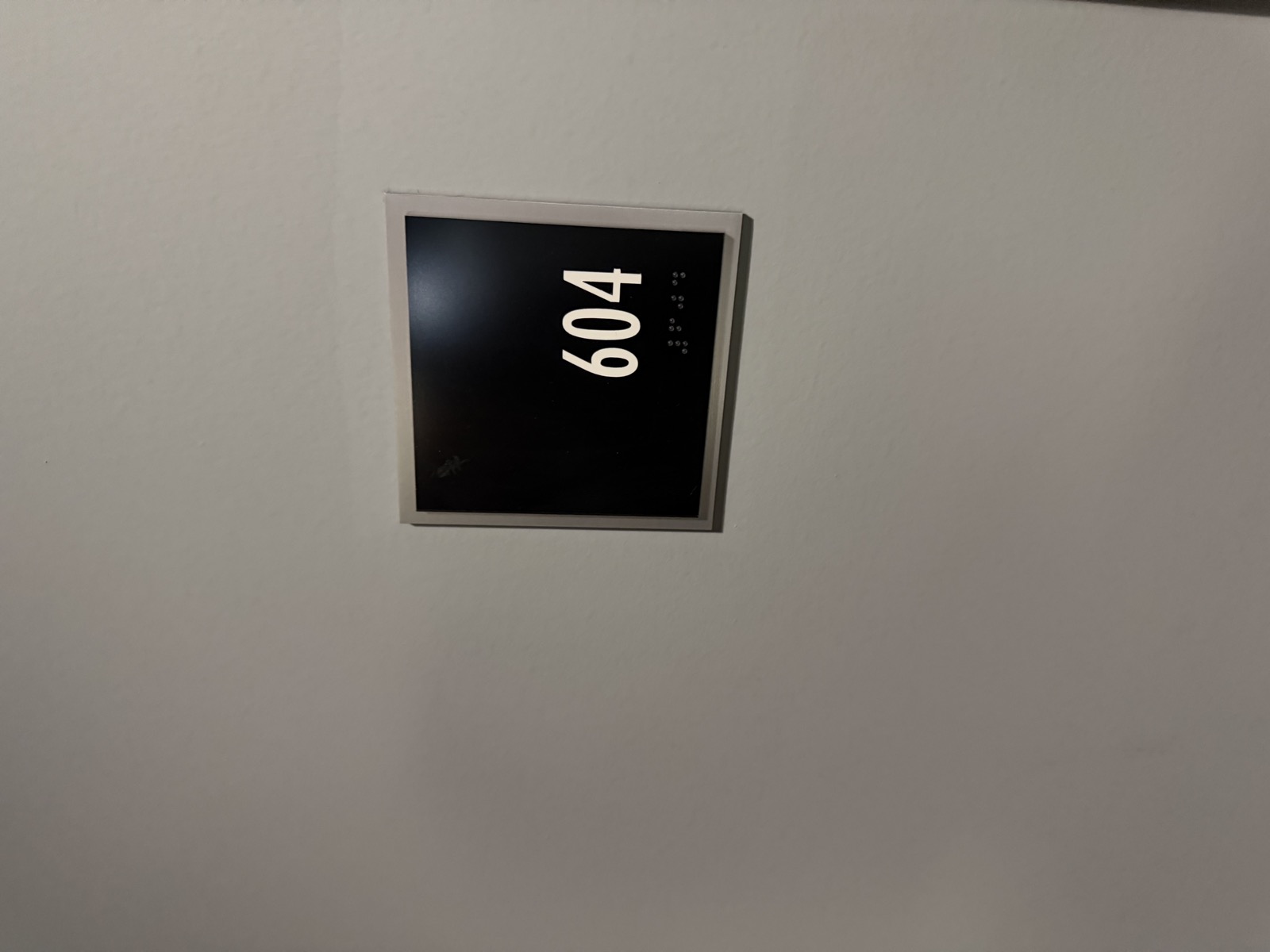 604-100