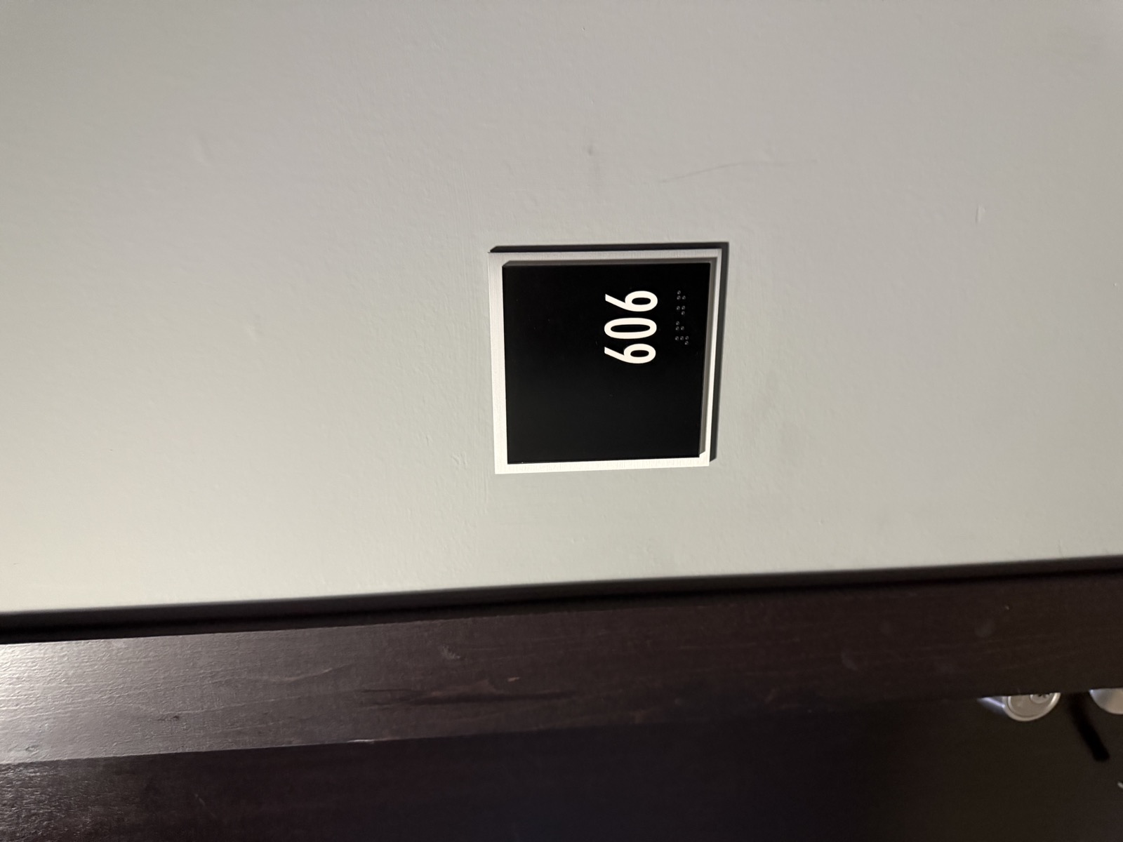 606-100