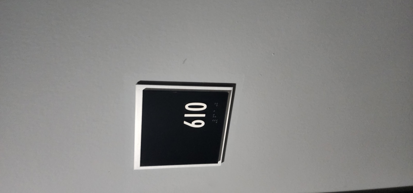 610