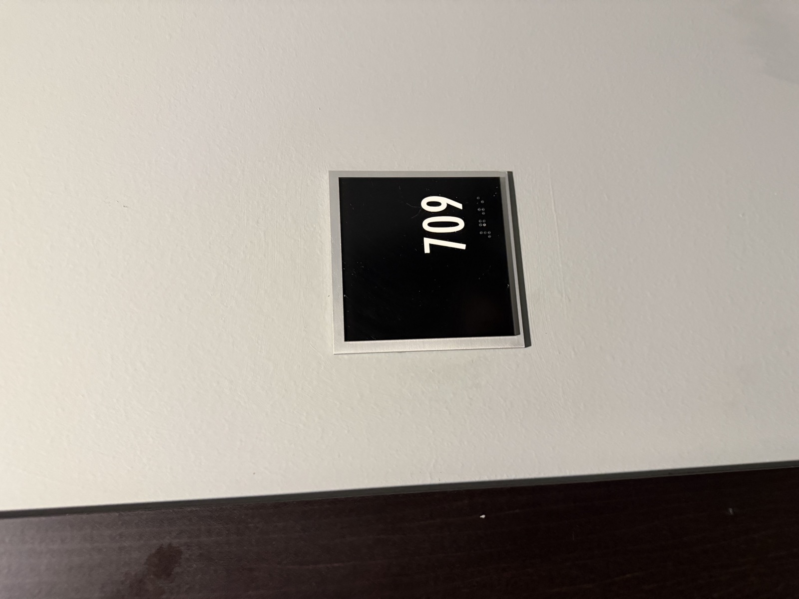 709-100
